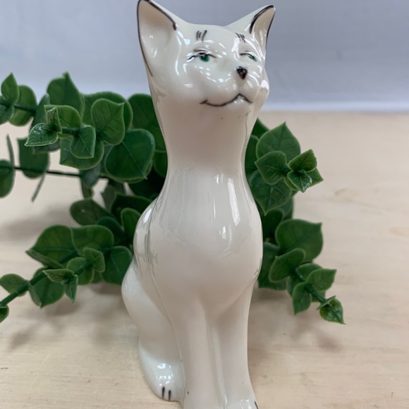 Vintage Belleek Porcelain Kitty Cat - Picture 2 of 8